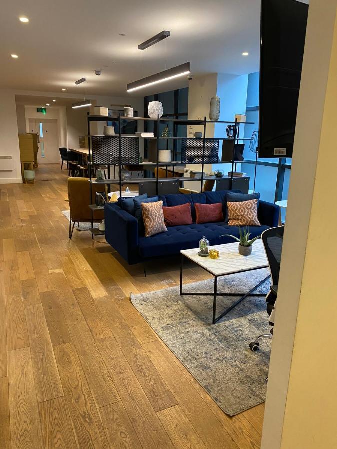 Morden 1 Bedroom City- Apt Central Stylish Living Croydon Zewnętrze zdjęcie